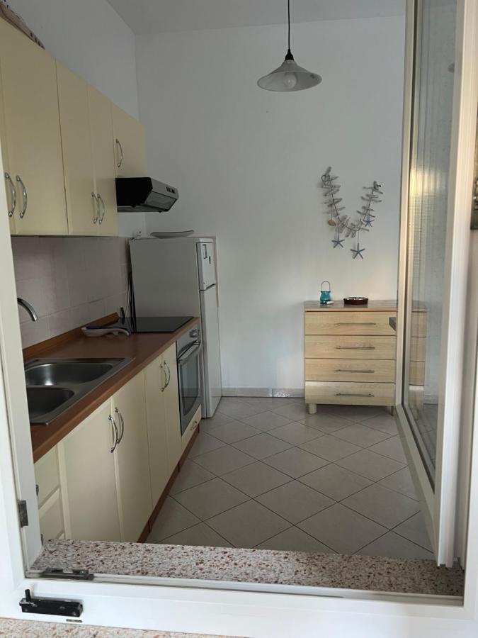 Villa Claudia Beach Apartment Premantura Ngoại thất bức ảnh