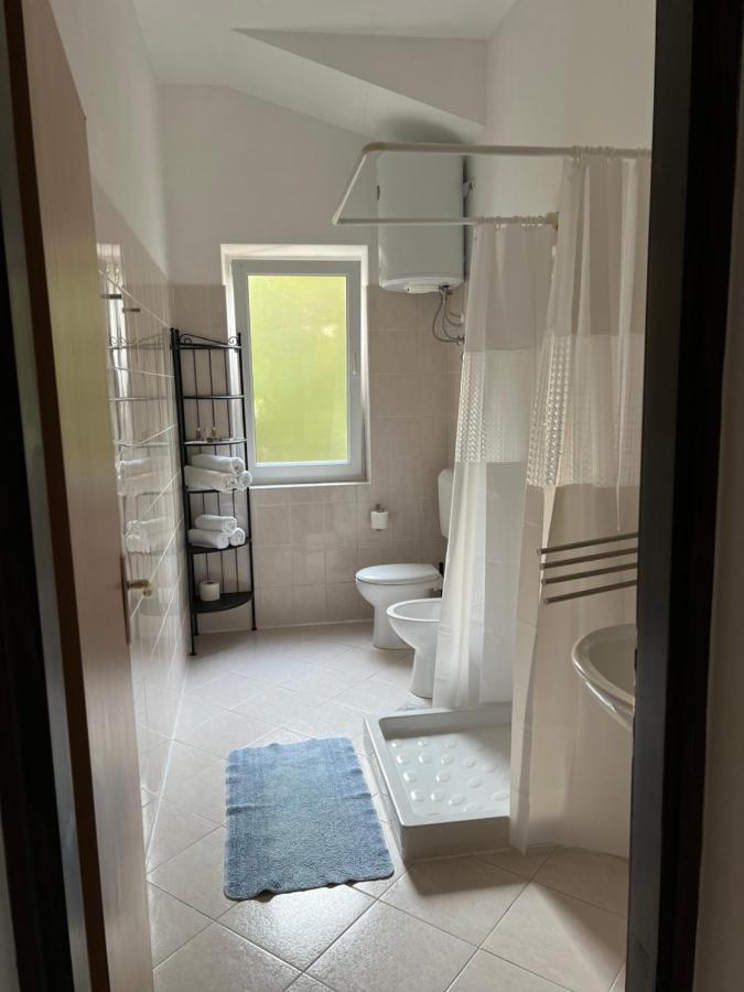 Villa Claudia Beach Apartment Premantura Ngoại thất bức ảnh